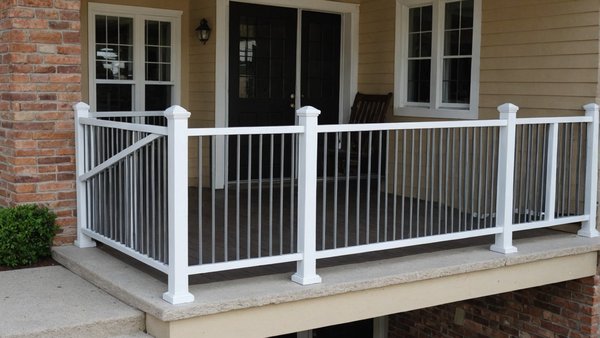 Fabrication rampe balcon escalier: des solutions en aluminium sur mesure