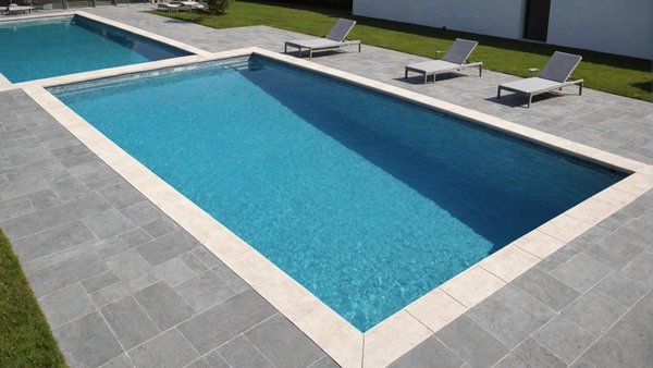 Rénovation piscine beton: solutions pour une remise à neuf optimale
